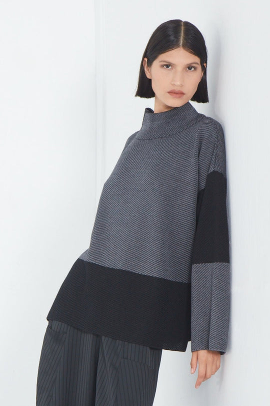 Noguchi Sweater