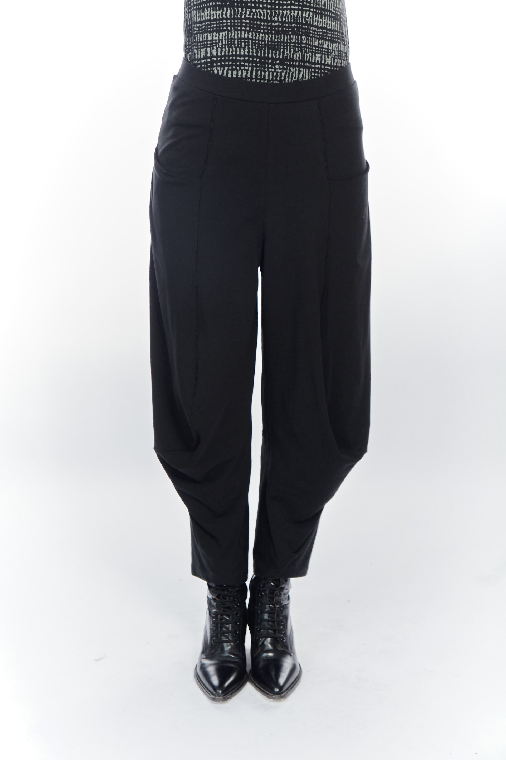 Cloche Pant – MATTHILDUR